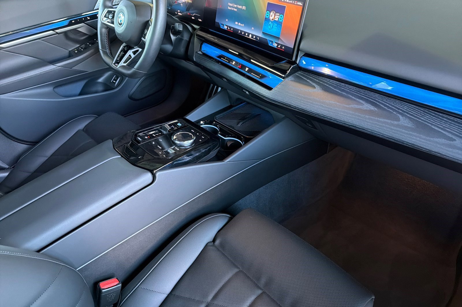 Certified 2025 BMW i5 M60 image 19