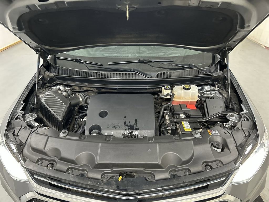 Used 2020 Chevrolet Traverse LT w/ Driver Confidence II Package image 24