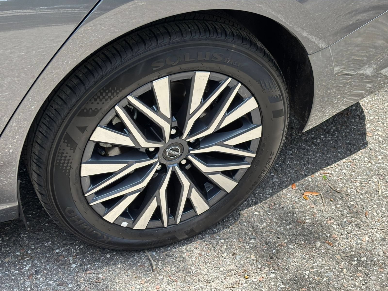 Used 2026 Nissan Altima 2.5 SV FWD image 30