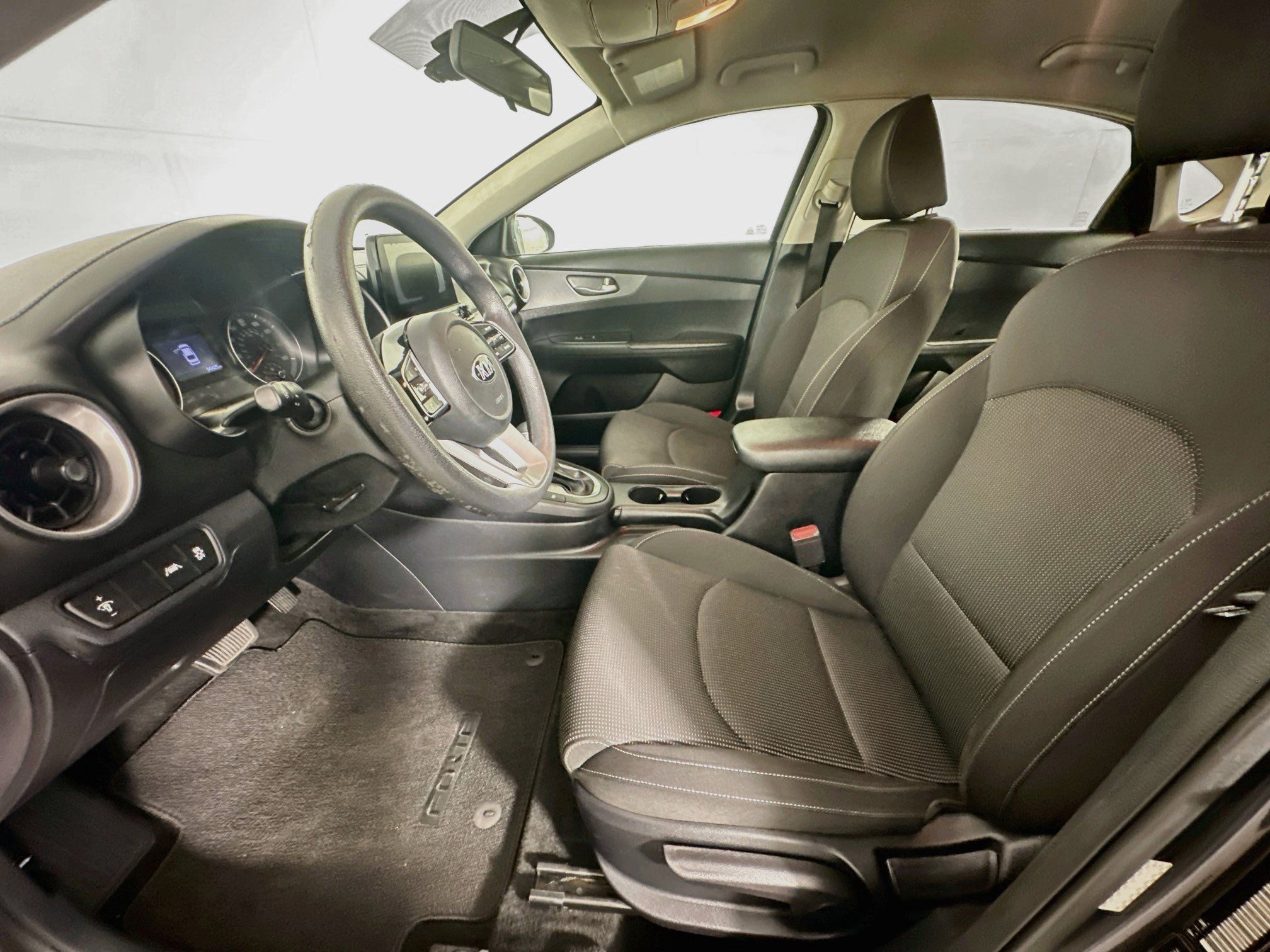 Used 2019 Kia Forte LXS FWD image 13