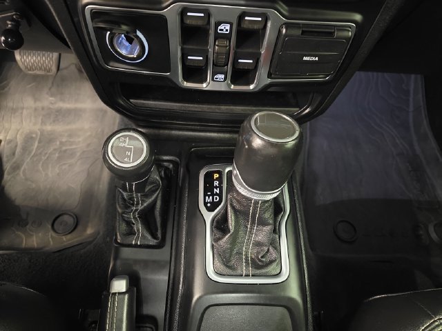 Used 2020 Jeep Gladiator Overland AWD/4WD image 26