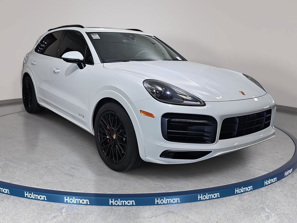 Used 2021 Porsche Cayenne GTS AWD/4WD image 4