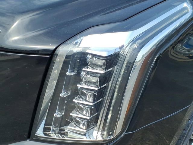 Used 2015 Cadillac Escalade Luxury RWD image 9