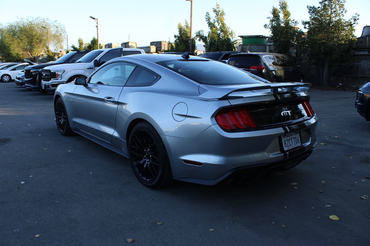 Used 2021 Ford Mustang GT Premium w/ GT Performance Package RWD image 5
