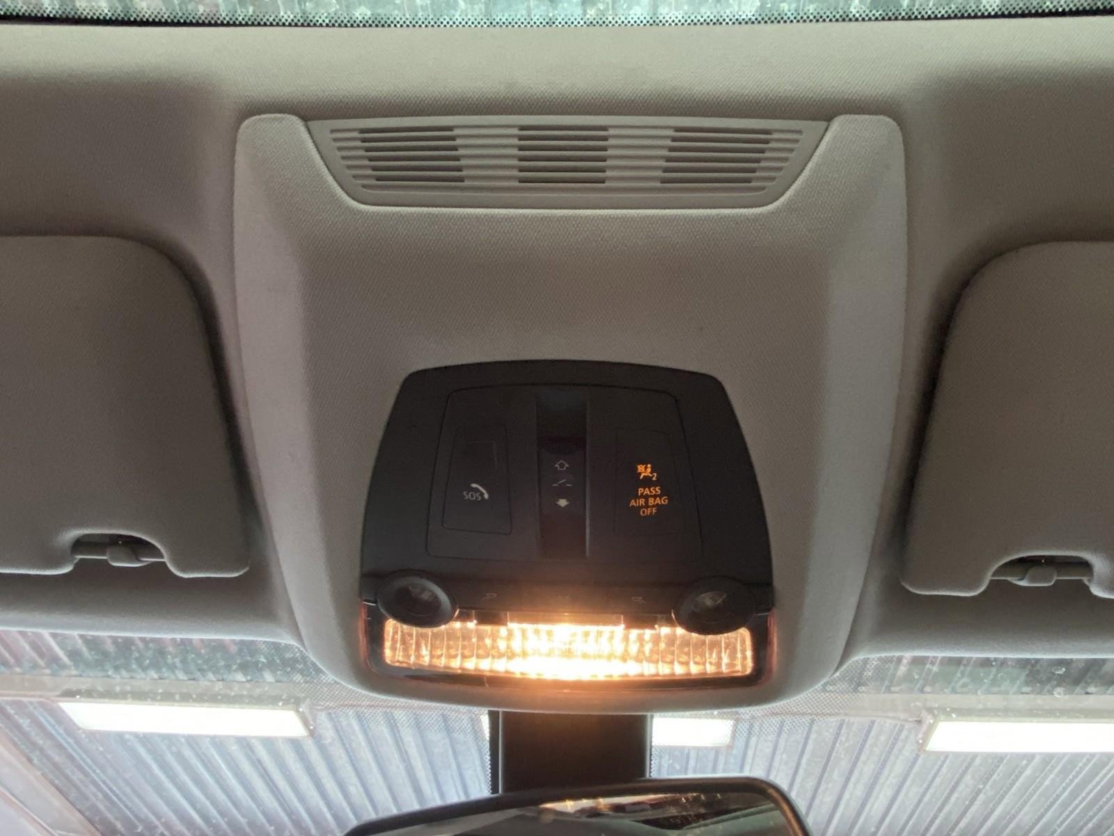 Used 2013 BMW 750Li xDrive image 28