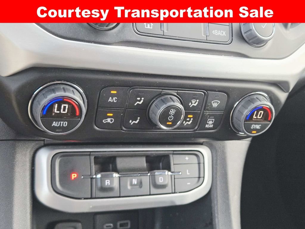 Used 2023 GMC Acadia SLE w/ Driver Convenience Package FWD image 29
