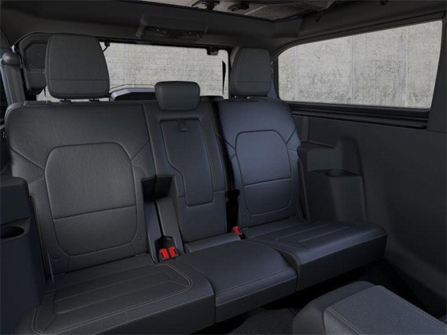 New 2025 Ford Bronco Badlands image 11