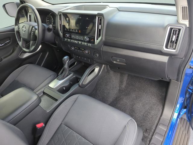 Used 2025 Nissan Frontier SV w/ SV Convenience Package RWD image 18