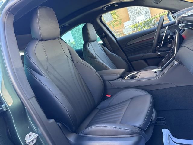 New 2025 Maserati Grecale Modena image 17