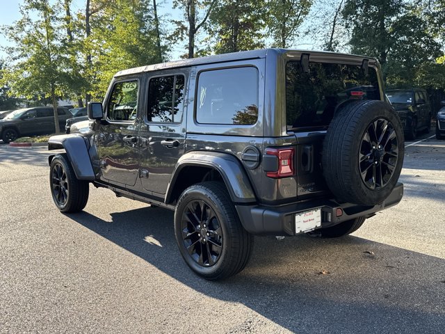 Certified 2025 Jeep Wrangler Unlimited Sahara w/ Safety Group AWD/4WD image 7