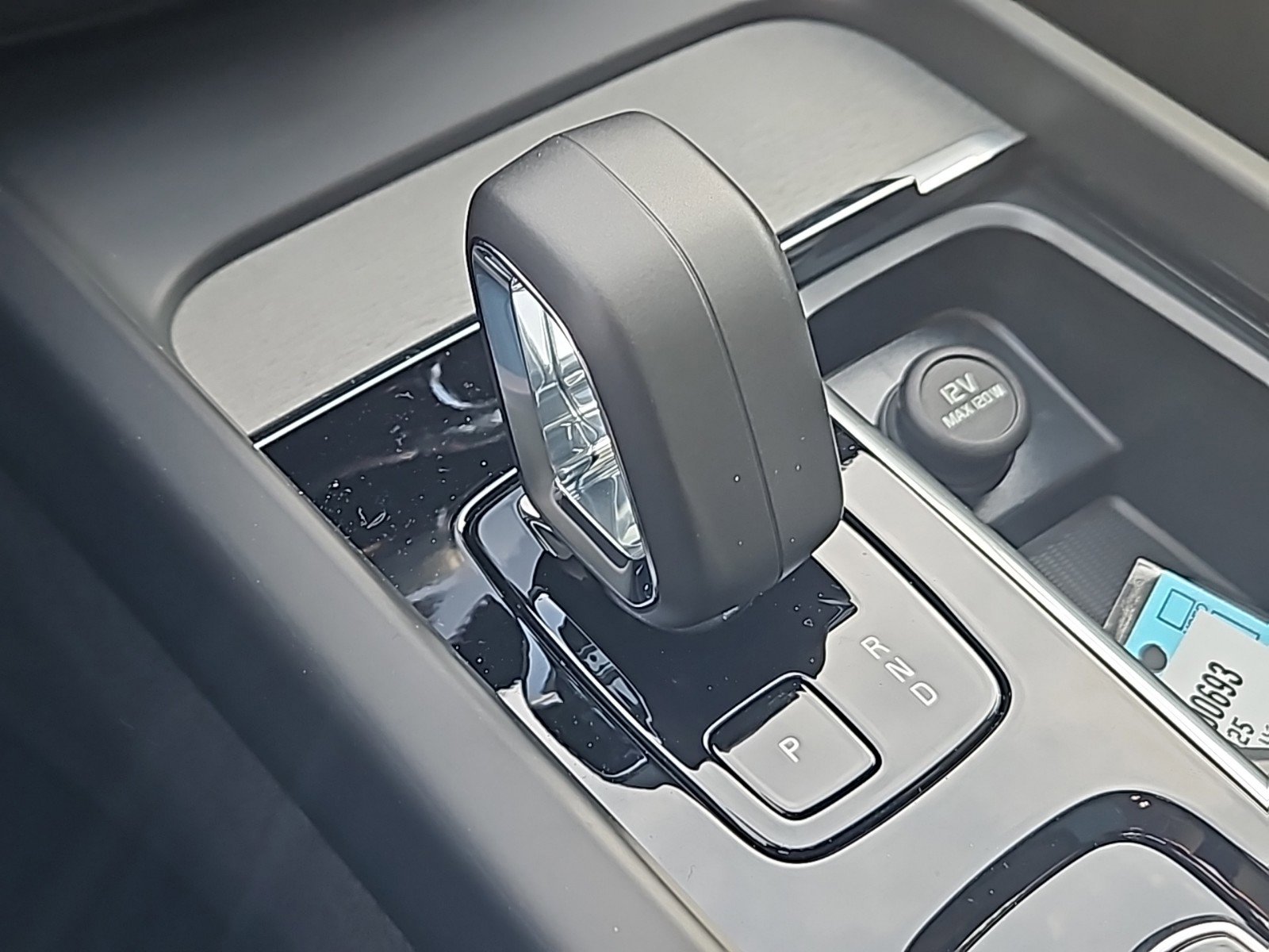 New 2025 Volvo XC60 T8 Plus w/ Climate Package image 18