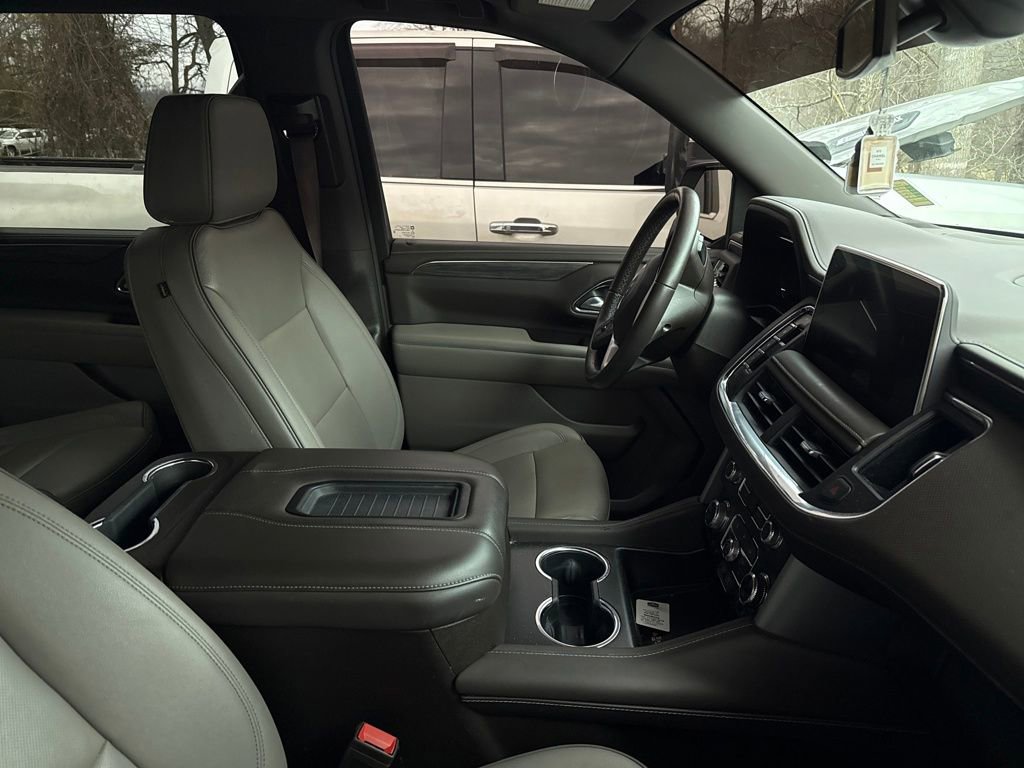 Used 2022 GMC Yukon XL SLT image 13