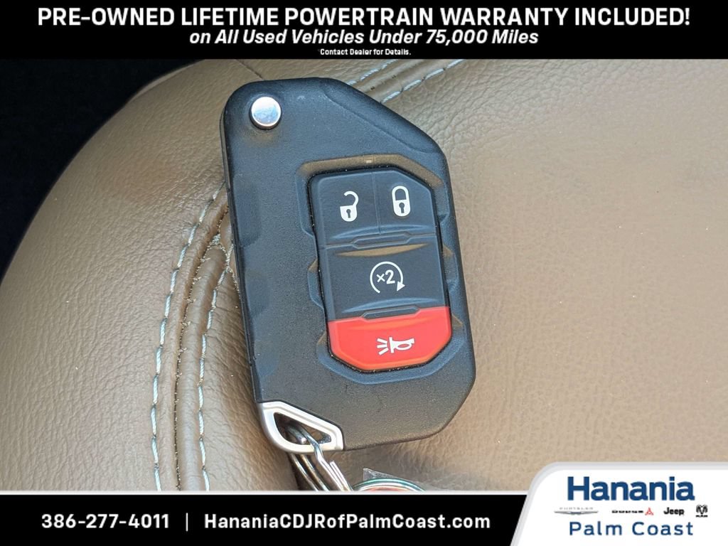 Used 2020 Jeep Wrangler Unlimited Sahara w/ Dual Top Group AWD/4WD image 32