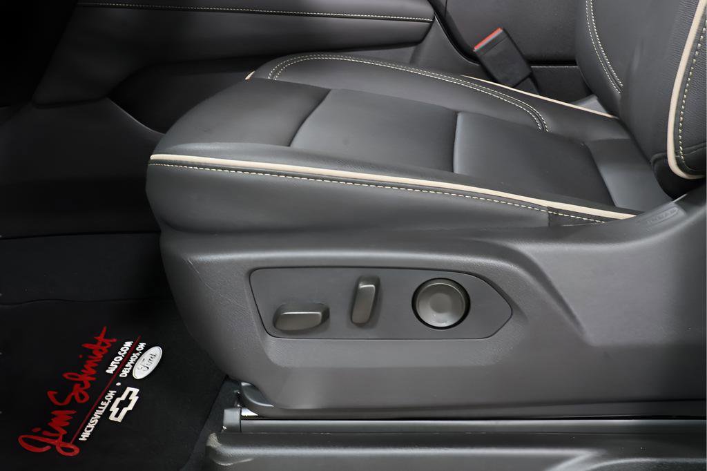 New 2026 Chevrolet Suburban Premier image 20