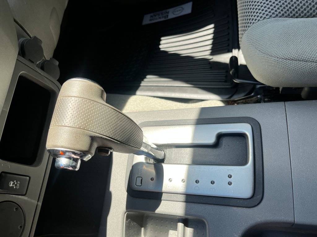 Used 2013 Nissan Frontier SV RWD image 25