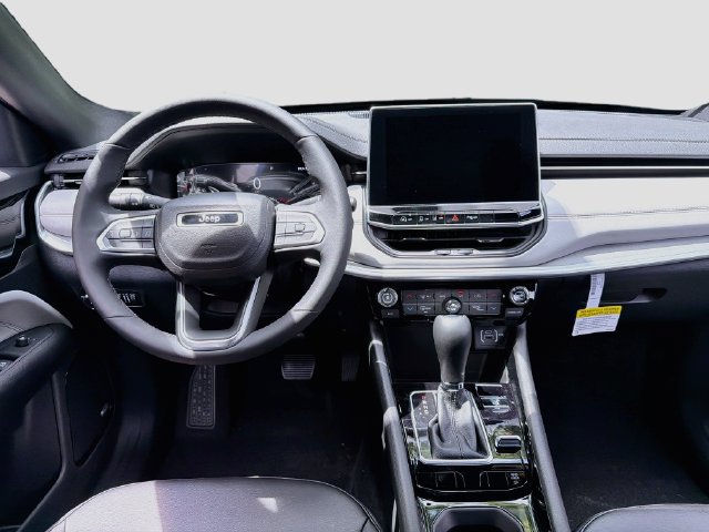 New 2026 Jeep Compass Limited w/ Sun, Sound & Navigation Group AWD/4WD image 21