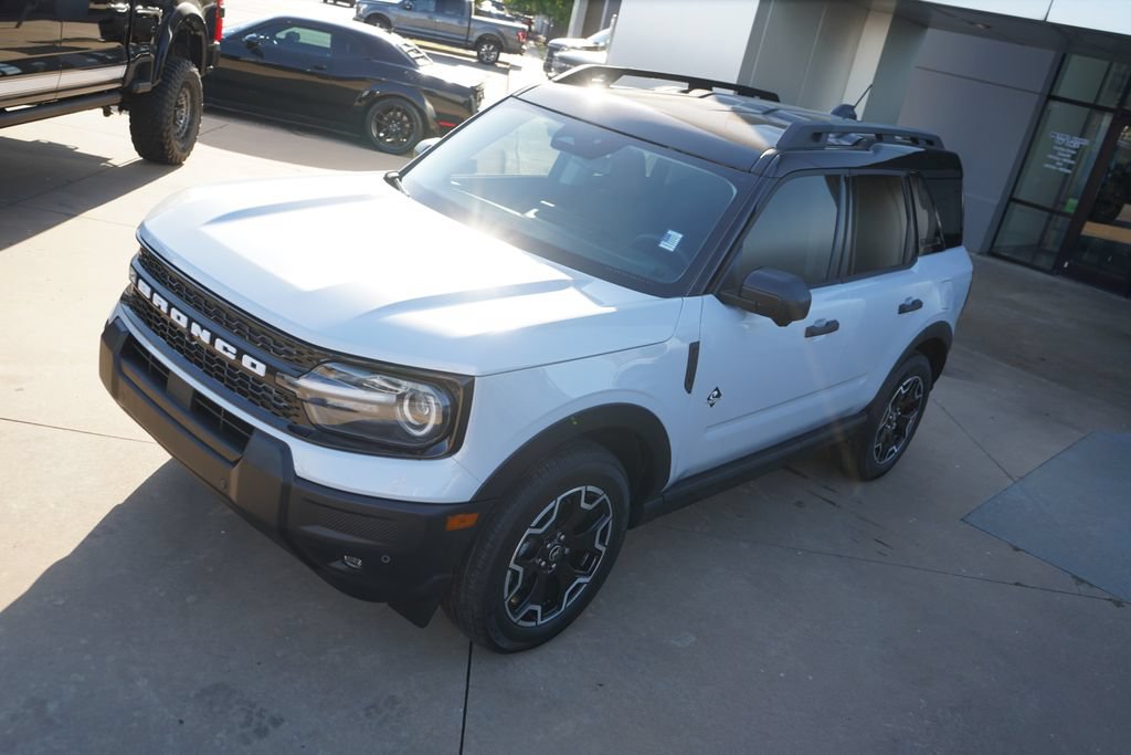 New 2026 Ford Bronco Sport Outer Banks w/ Outer Banks Tech Package+ AWD/4WD image 14