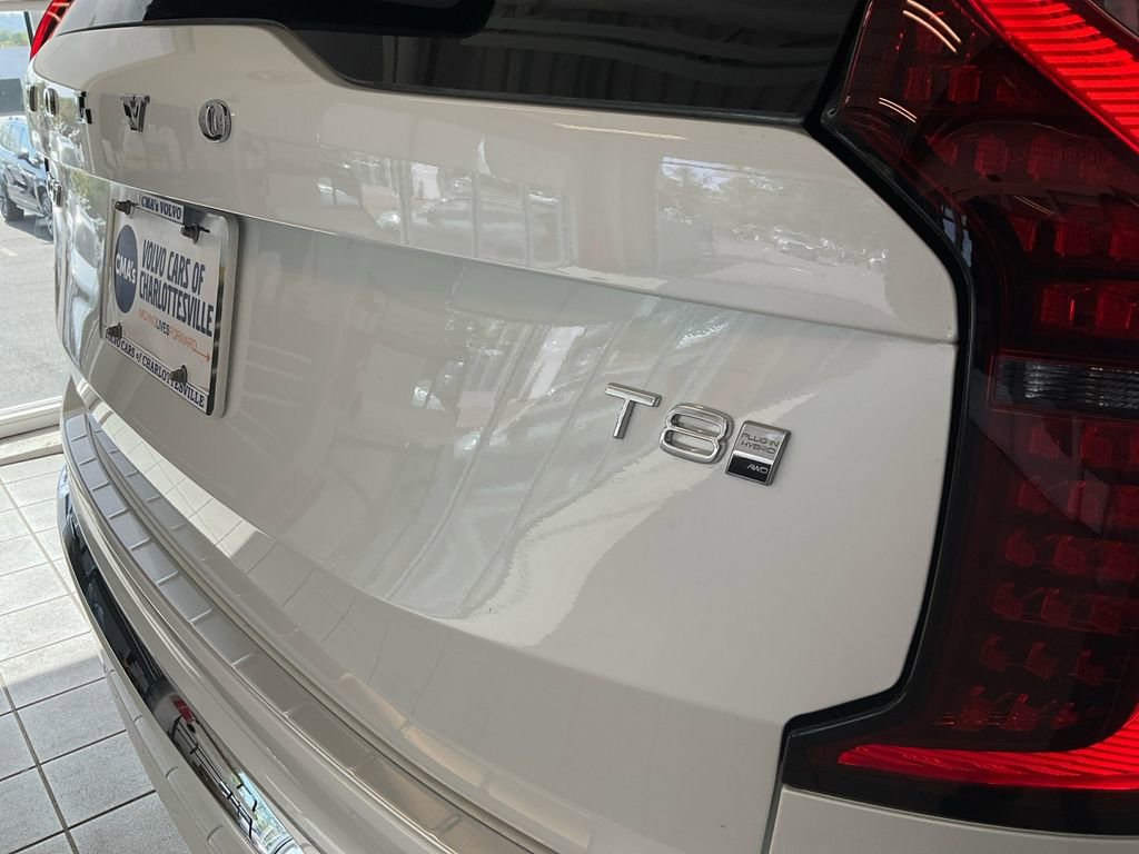 New 2025 Volvo XC90 T8 Plus w/ Protection Package Premier image 17