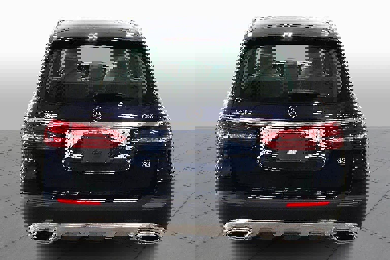 Used 2023 Mercedes-Benz E 450 4MATIC All-Terrain Wagon image 4