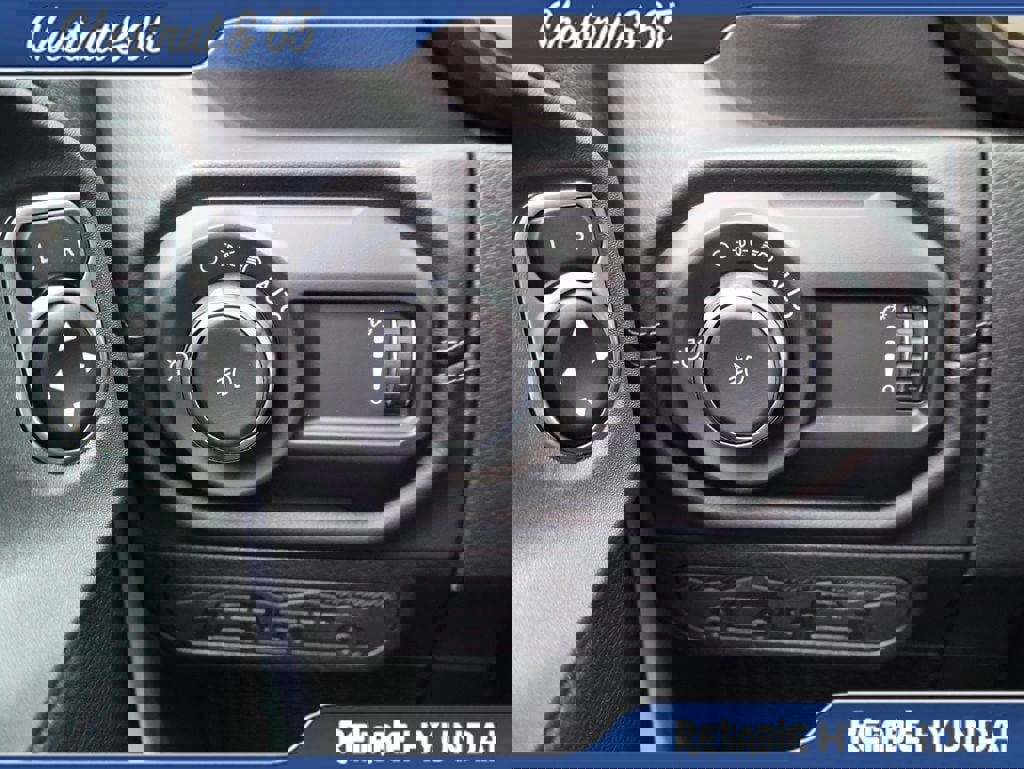 Used 2025 Jeep Wrangler Unlimited Sahara AWD/4WD image 31