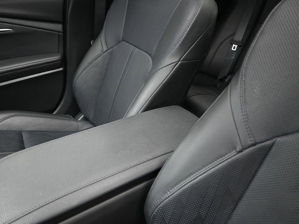 Used 2025 Toyota Camry XSE w/ Premium Plus Package image 14