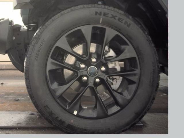 Used 2025 Jeep Wrangler Sahara 4xe image 23