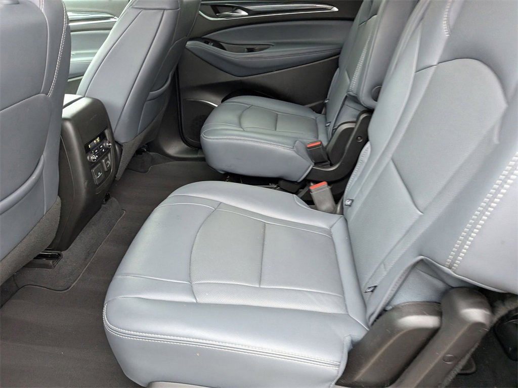 Used 2024 Buick Enclave Premium image 26