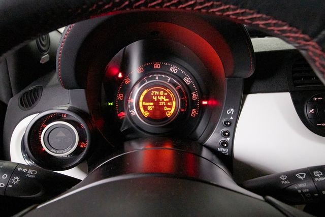 Used 2014 FIAT 500 Abarth w/ Comfort/Convenience Group FWD image 16