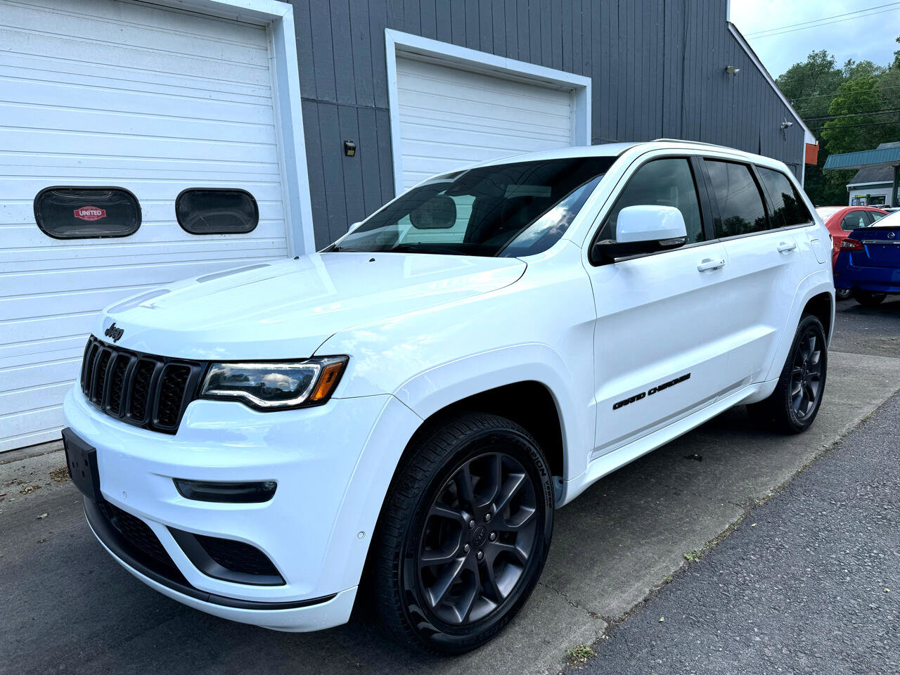 Used 2020 Jeep Grand Cherokee High Altitude image 1