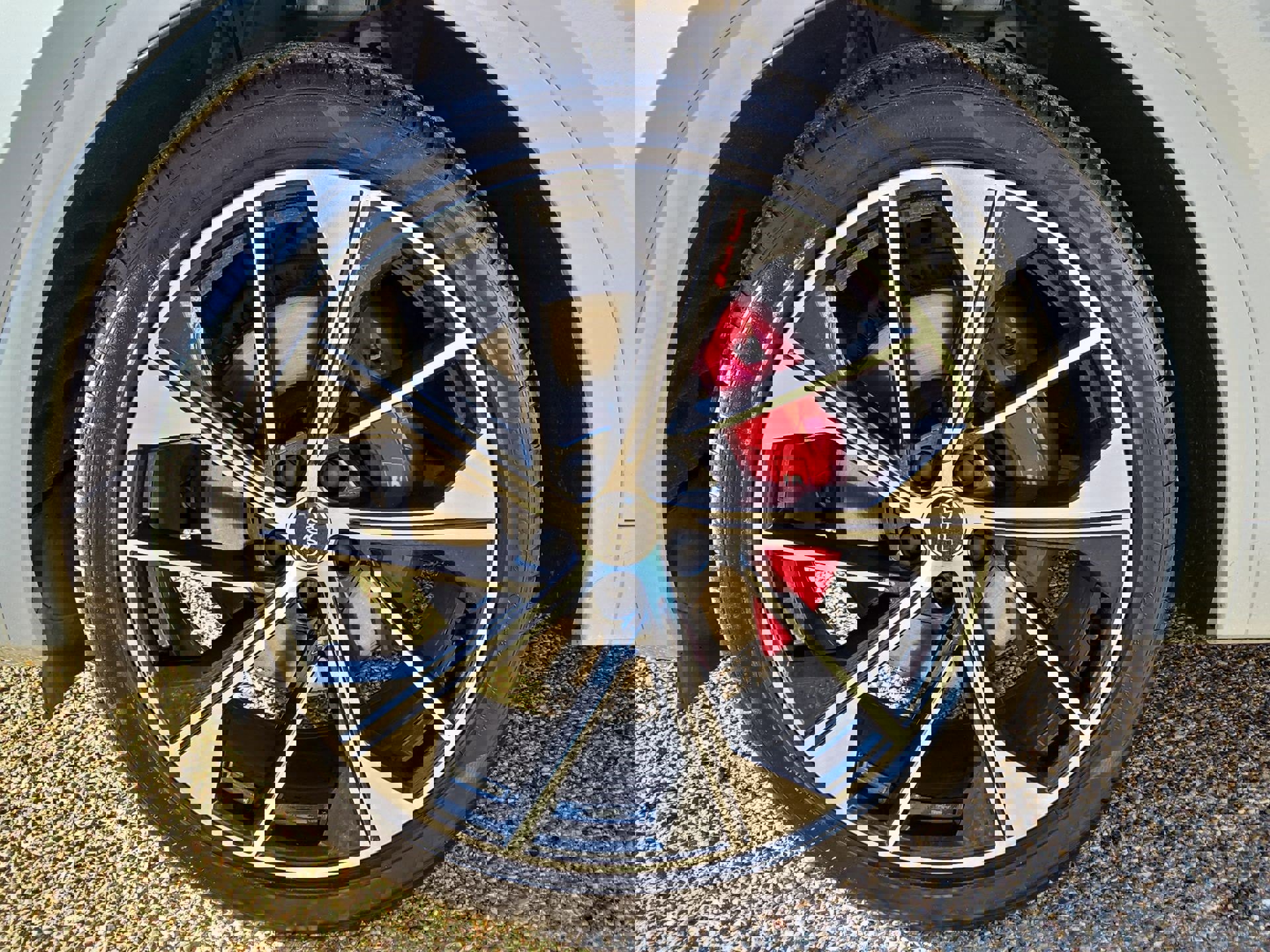 Used 2024 Audi SQ5 Prestige image 11