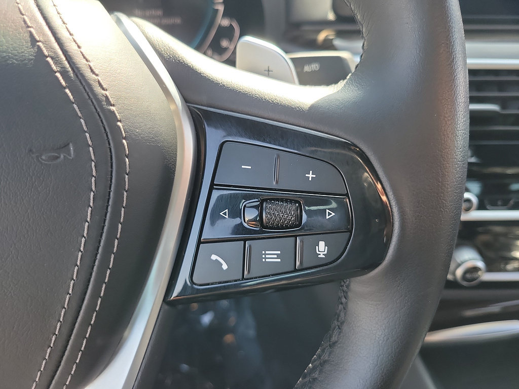 Used 2023 BMW 530e w/ Convenience Package RWD image 25