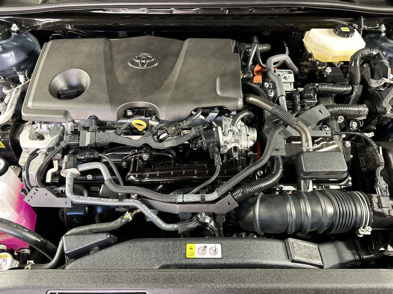 Used 2026 Toyota Camry SE w/ Convenience Package FWD image 11