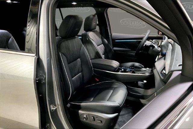 New 2027 Buick Enclave Avenir w/ LPO, Illumination Package FWD image 14