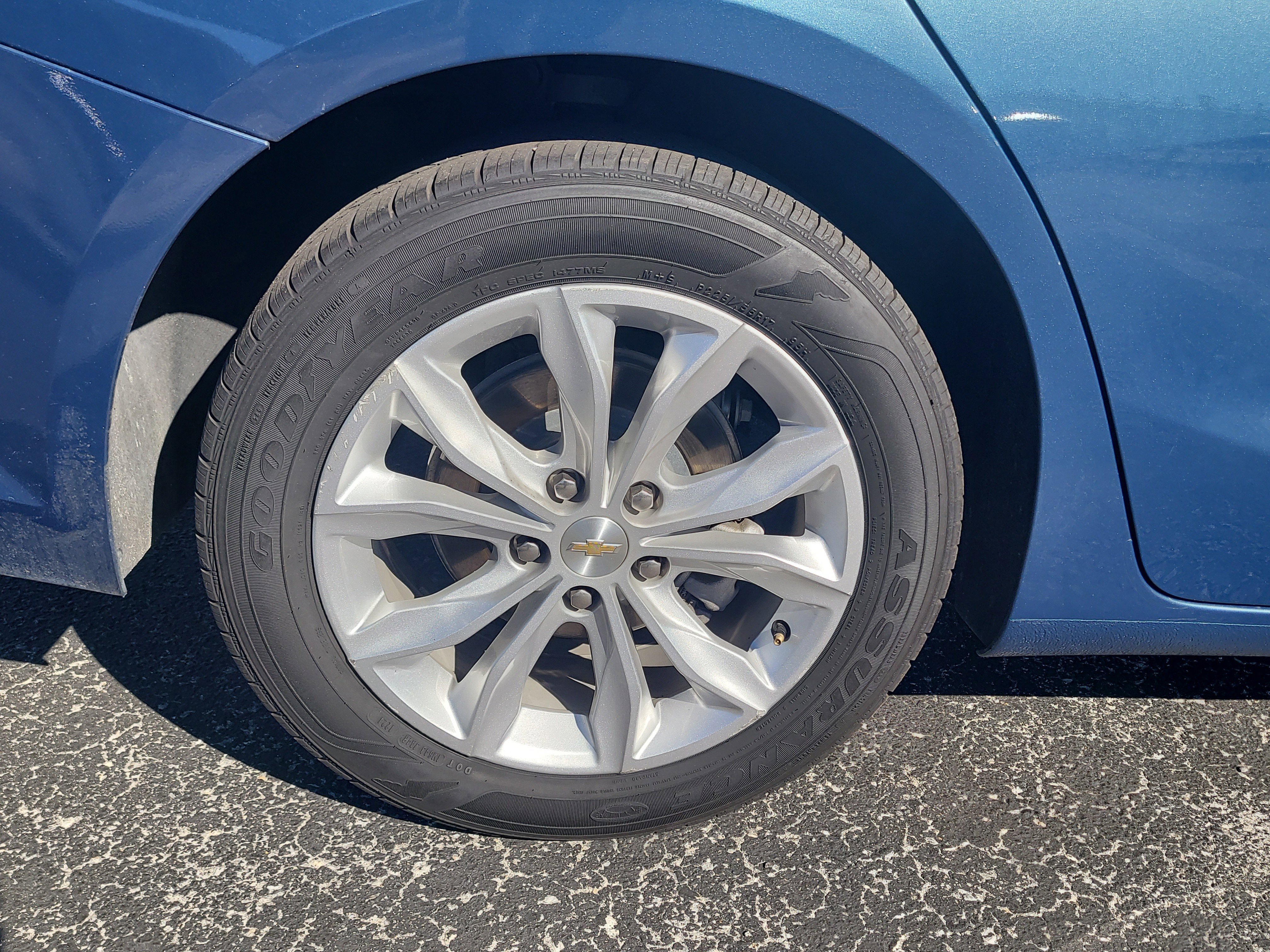 Used 2024 Chevrolet Malibu LT image 9