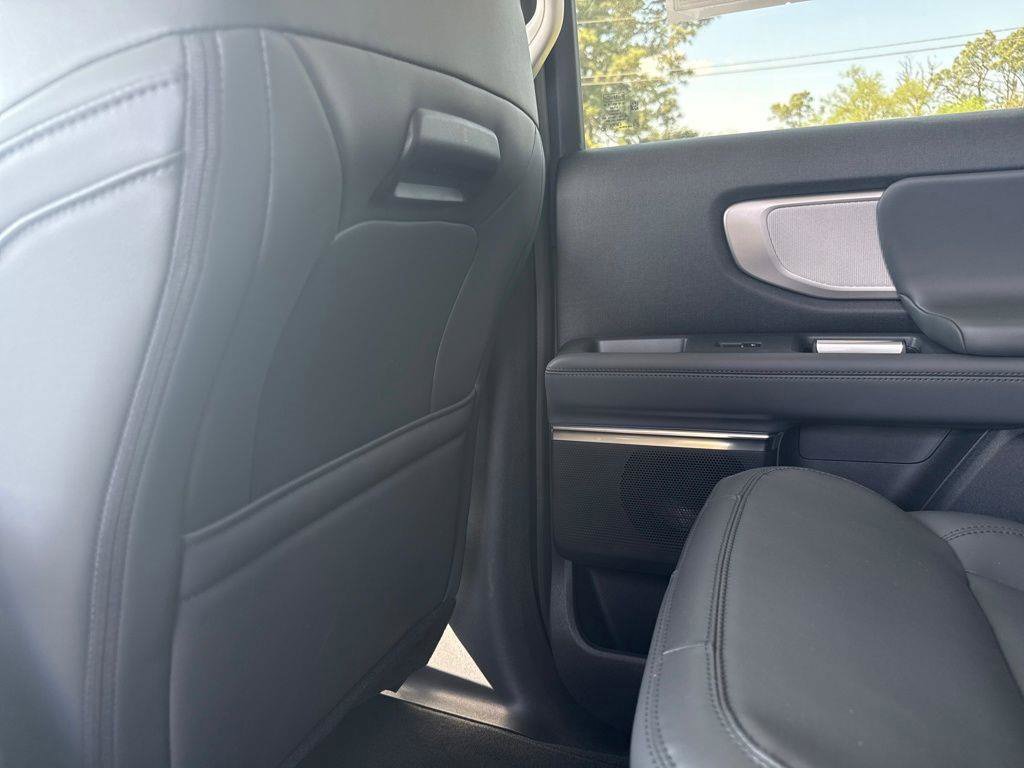 New 2026 Ford Expedition Active RWD image 44