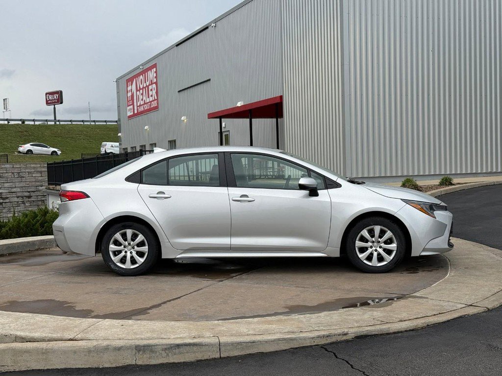 Certified 2024 Toyota Corolla LE video 2
