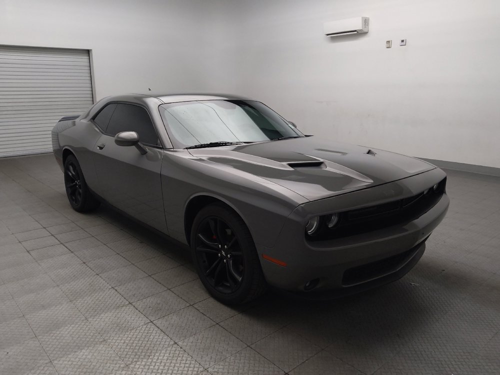 Used 2018 Dodge Challenger SXT w/ Blacktop Package RWD image 13