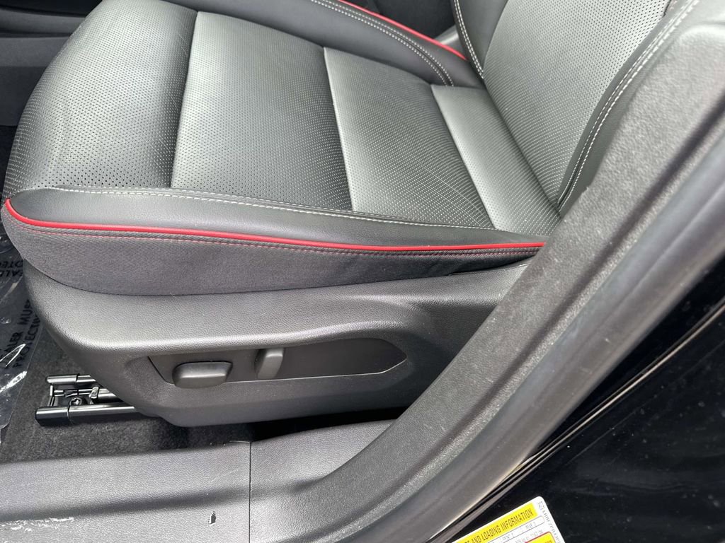 Certified 2023 Buick Envision Essence w/ Sport Touring Package image 22