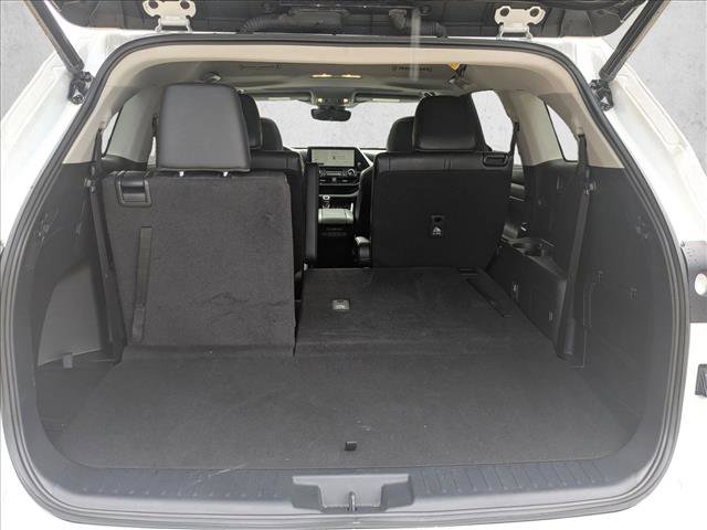 Used 2023 Toyota Highlander XLE image 20
