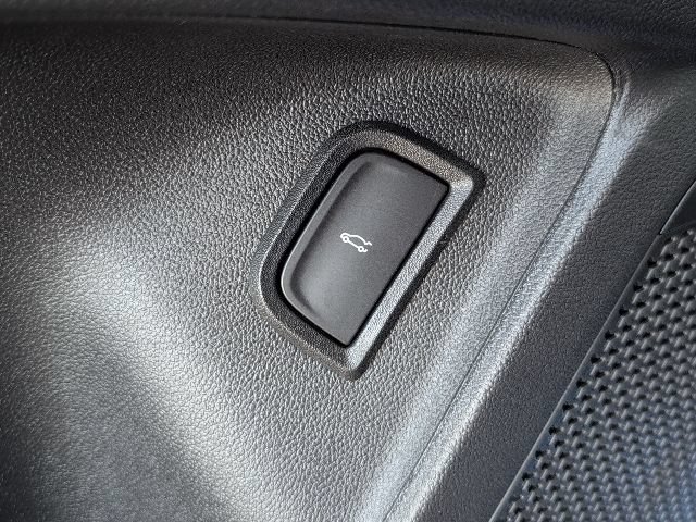 New 2026 Chevrolet Blazer EV RS w/ Super Cruise Package FWD image 18