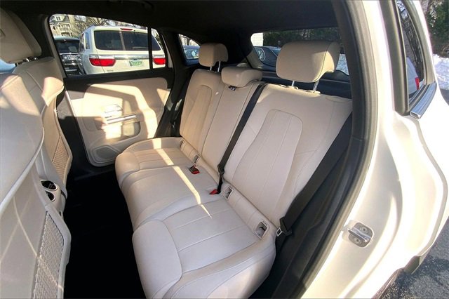 Used 2025 Mercedes-Benz GLA 250 4MATIC image 16