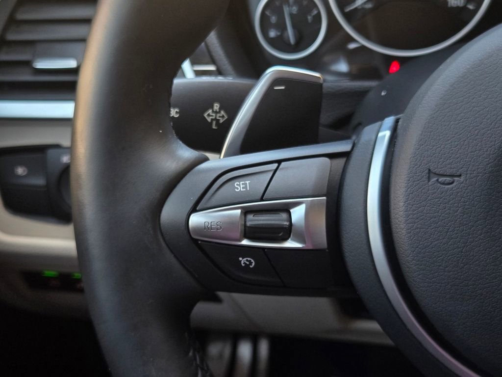 Used 2017 BMW 330i Sedan image 24