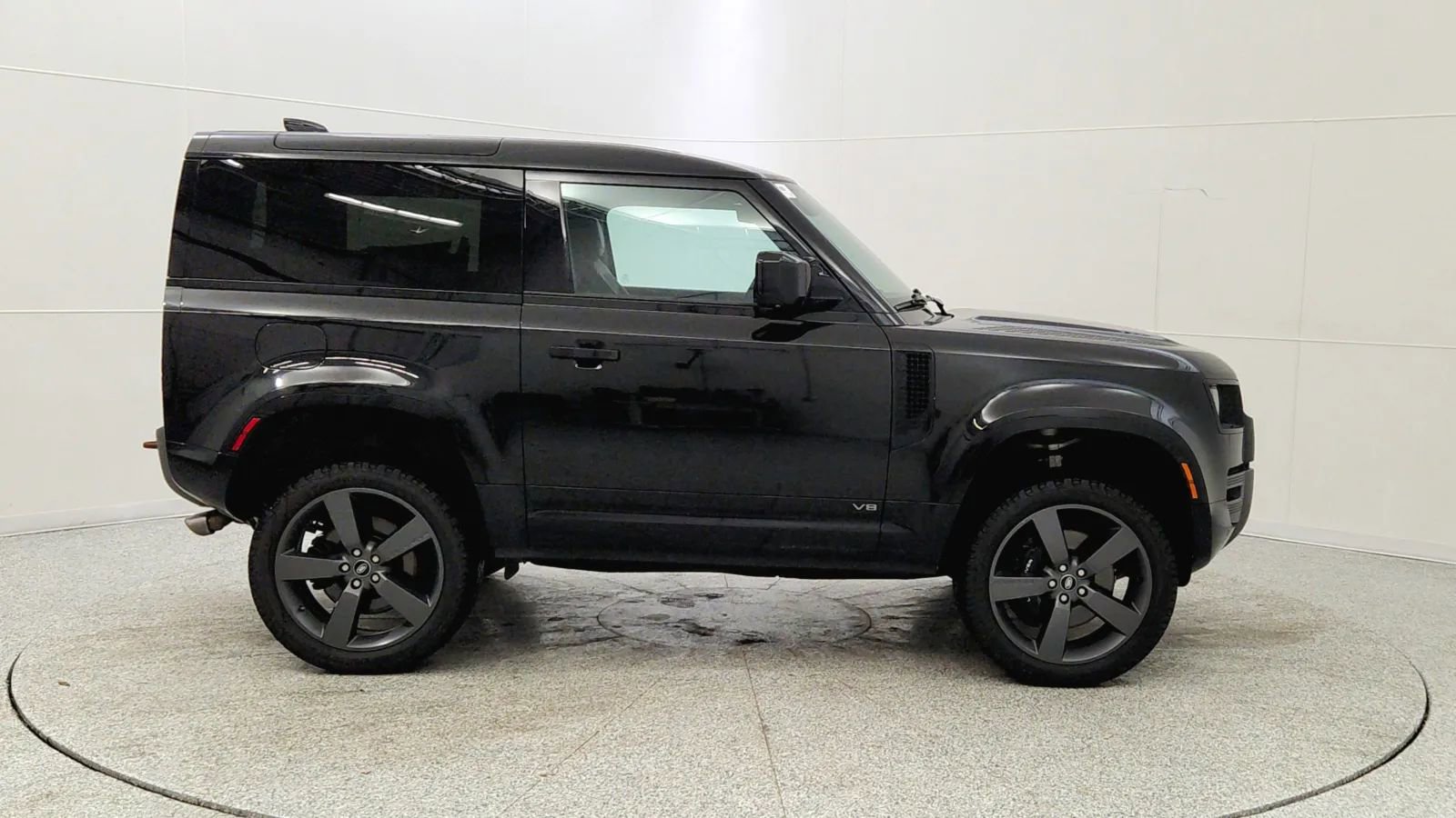Used 2022 Land Rover Defender 90 V8 image 8