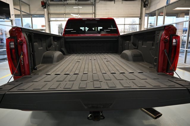 Used 2024 GMC Sierra 3500 Denali image 8