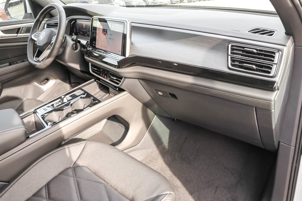 New 2026 Volkswagen Atlas Cross Sport SE FWD image 41