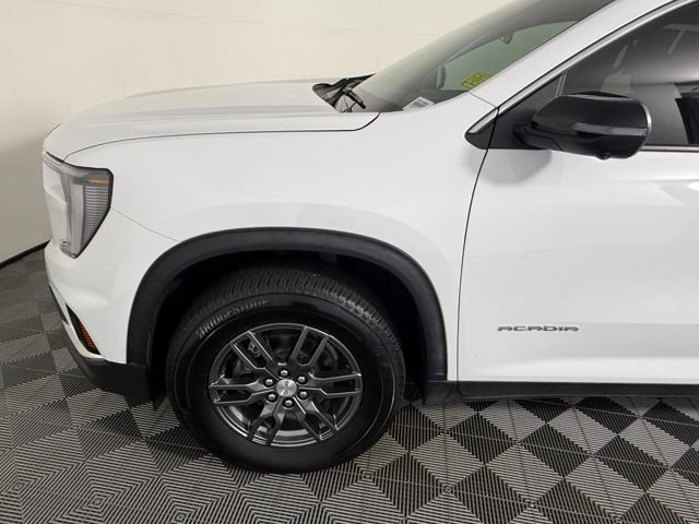 Used 2025 GMC Acadia Elevation FWD image 12