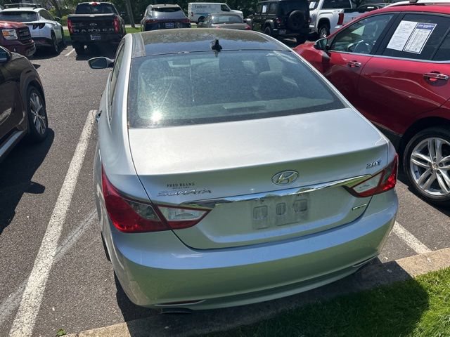 Used 2012 Hyundai Sonata Limited w/ Navigation Pkg FWD image 9