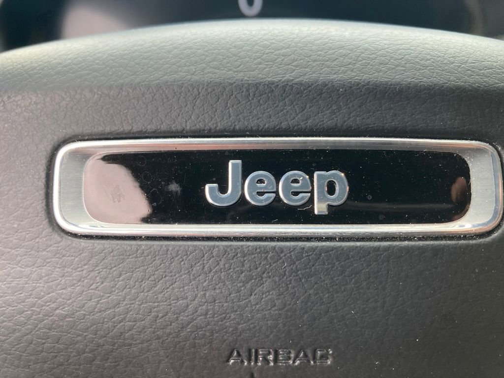 Used 2021 Jeep Grand Cherokee L Limited image 26