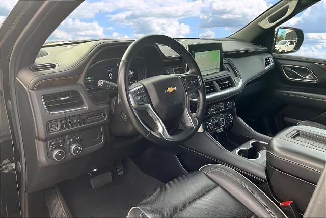 Used 2023 Chevrolet Suburban Premier image 17