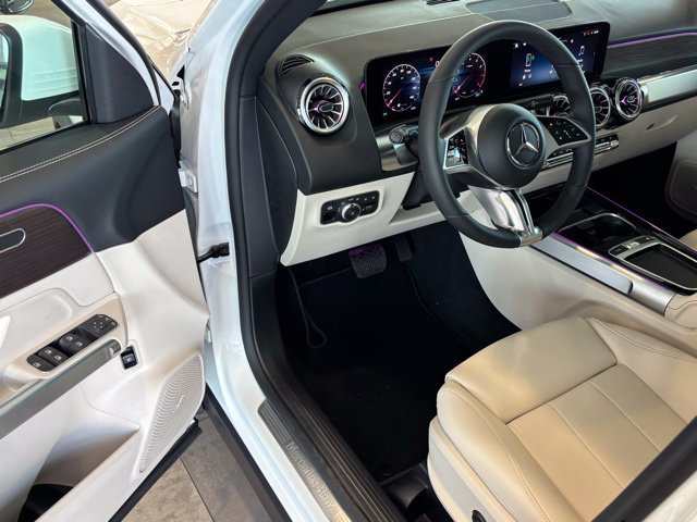 New 2026 Mercedes-Benz GLB 250 4MATIC image 9